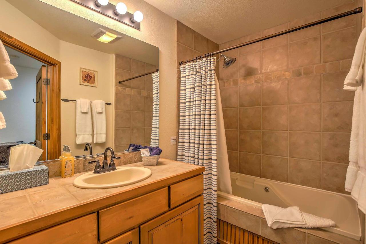Breck Studio With Hot Tub Access, Walk To Main St! Breckenridge Buitenkant foto
